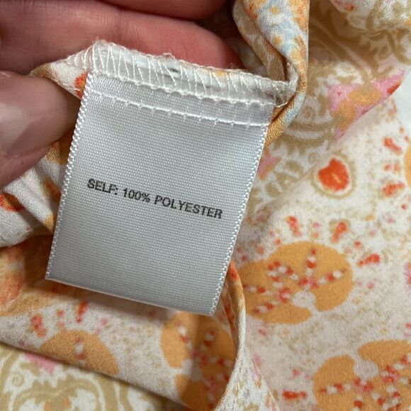 Rose + Olive Button Down Geometric Shirt size Large - Picture 6 of 9